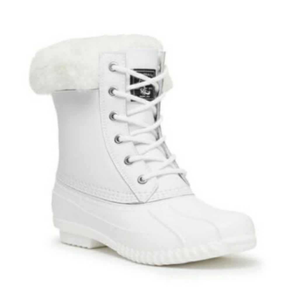 WHITE SNOW BOOTS SIZE 10